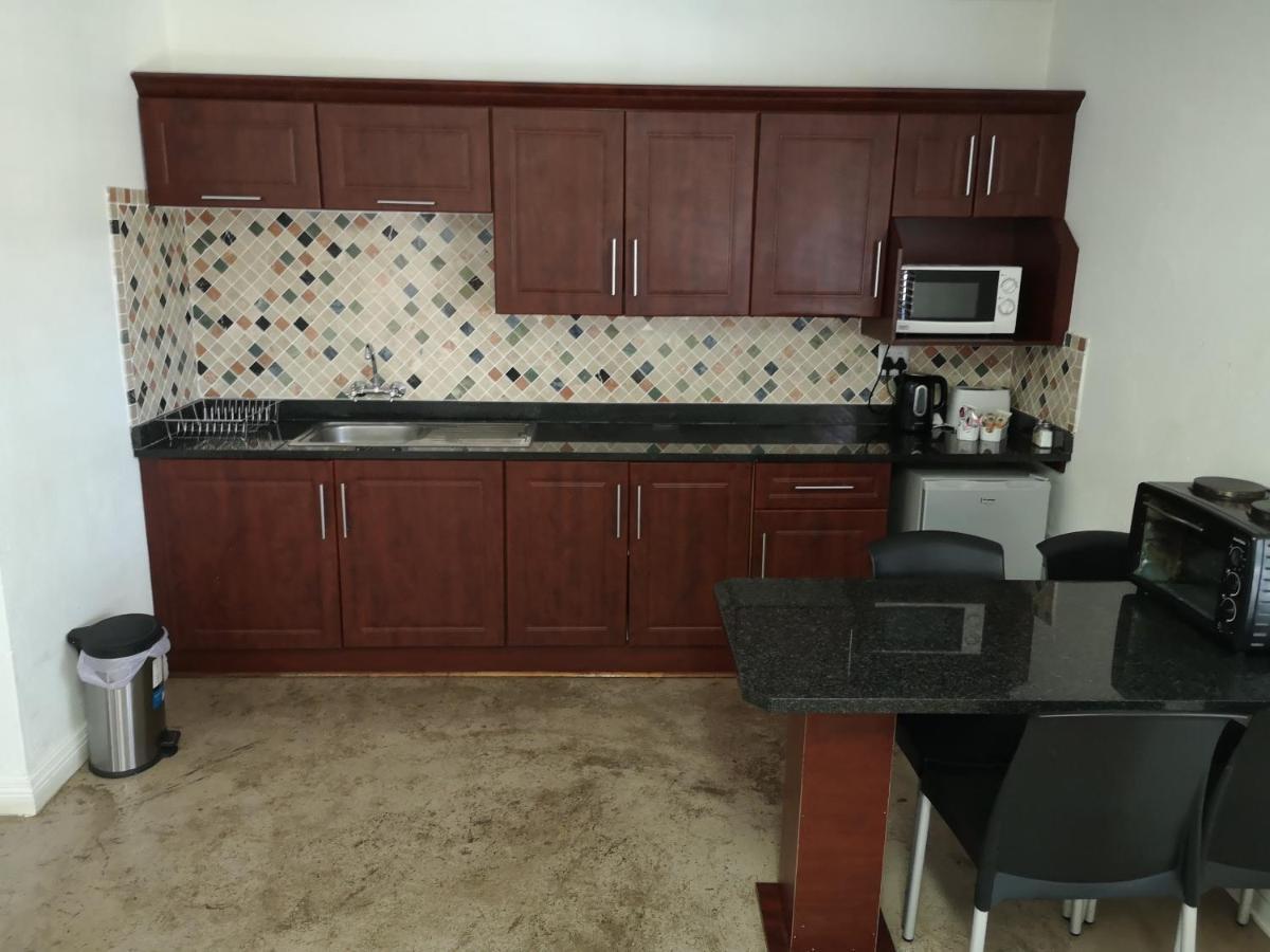 Lifestyle Corner Guesthouse 무시나 외부 사진